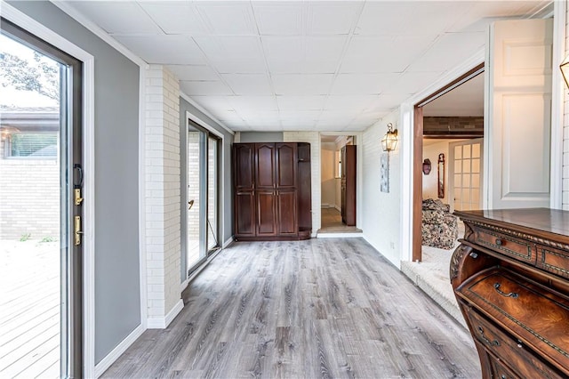 4045 Blue Willow, Hempfield Twp, PA 15642 - corridor featuring light wood finished floors and baseboards