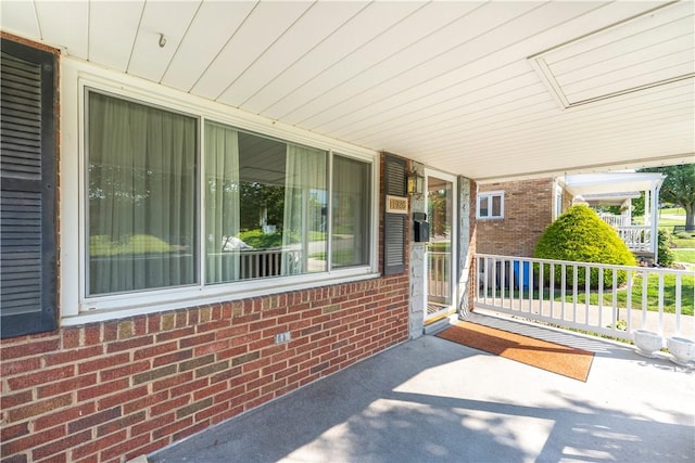 1926 Worcester Dr, Pittsburgh, PA 15243 - view of covered porch