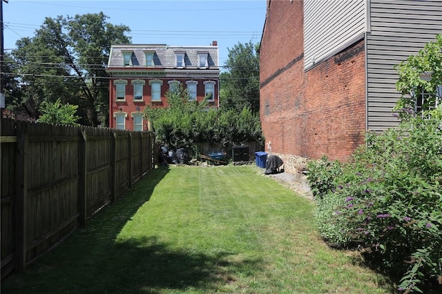 611 Jacksonia St, Central North Side, PA 15212 - view of yard