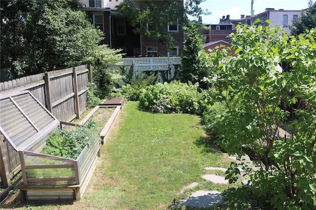 611 Jacksonia St, Central North Side, PA 15212 - view of yard with a vegetable garden