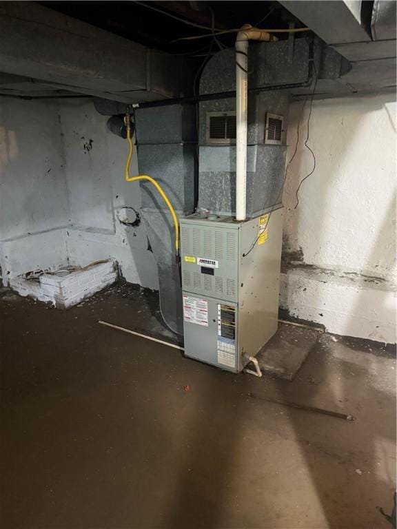 965 Leeds, Monessen, PA 15062 - utility room with heating unit