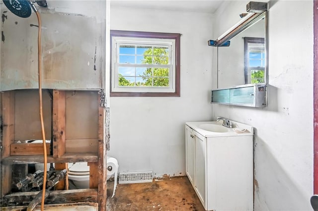 129 Shenango Park Rd, Pymatuning Twp, PA 16154 - bathroom featuring vanity and concrete floors