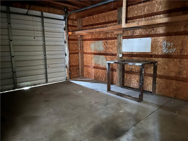 402 N 10th St, Apollo Boro, PA 15613 - view of garage