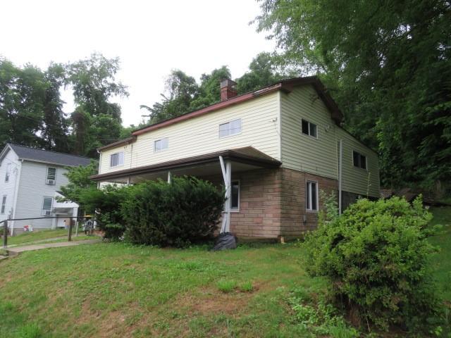 405 Upper Rd, Saint Clair, PA 15228 - photo 2