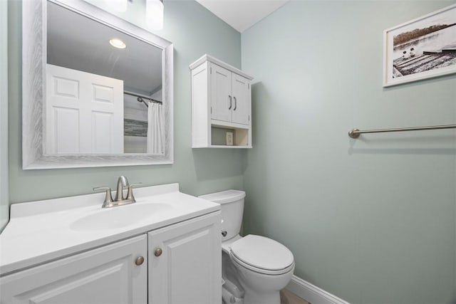 215 E Edgewood Dr, Peters Twp, PA 15317 - bathroom featuring vanity and curtained shower