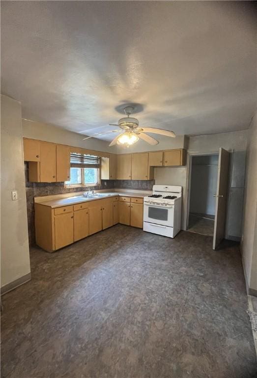 842 Cedar Ave, Sharon, PA 16146 - photo 11
