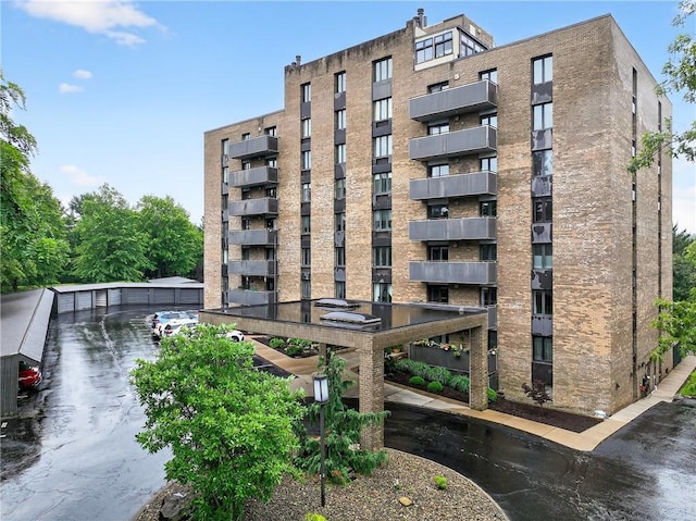 820 E Beau St Unit Tlc, South Strabane, PA 15301 - view of apartment building / complex
