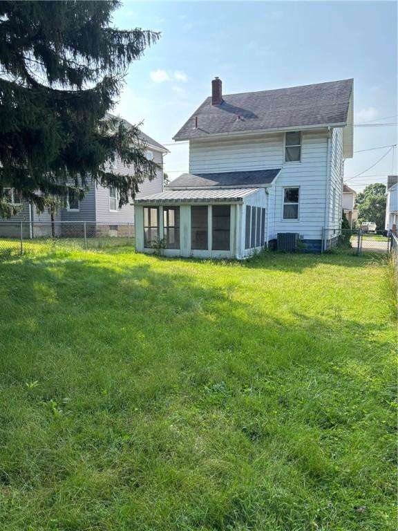 1037 Beckford, New Castle, PA 16101 - photo 2