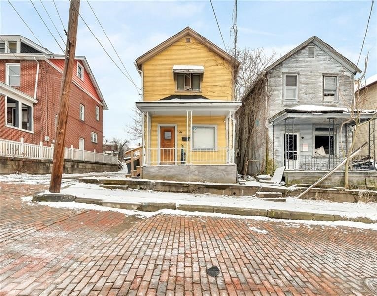1809 Cornell, Mckeesport, PA 15132 - view of front facade with covered porch