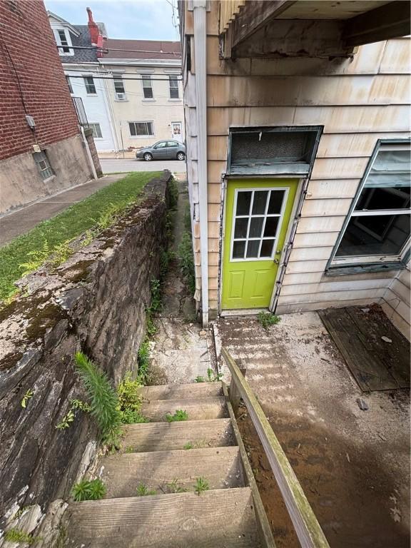 90 Pius St, South Side, PA 15203 - photo 13