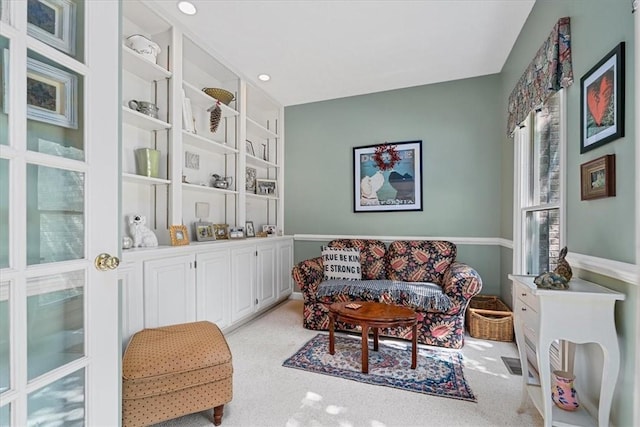 2001 Buckingham Dr, Marshall, PA 16046 - living area with light carpet