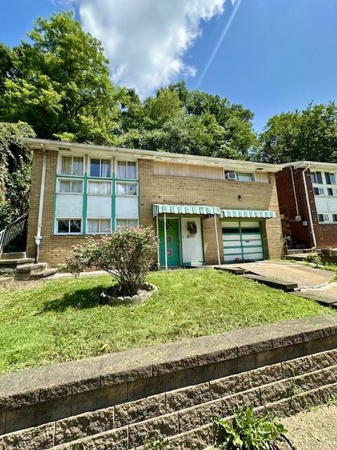2691 Woodstock Ave, Swissvale, PA 15218 - photo 1