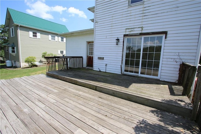 431 1st Ave, Luzerne Twp, PA 15413 - view of deck
