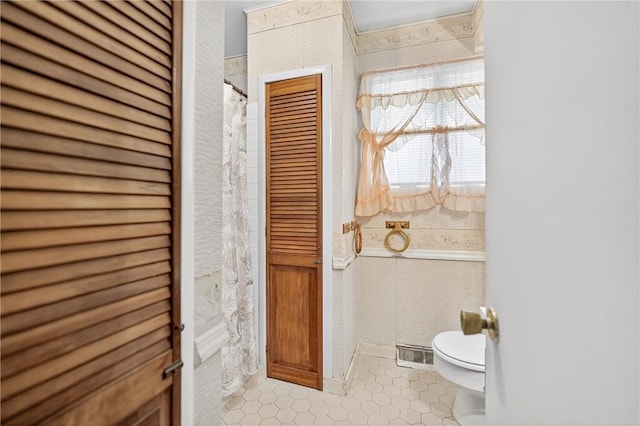 214 Bronx Ave, West View, PA 15229 - photo 18