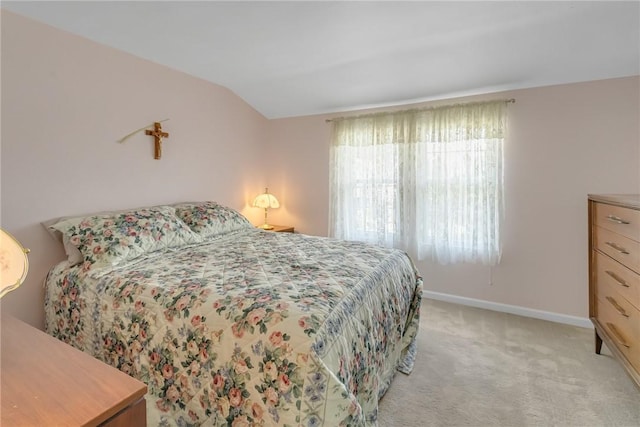 122 S Atlantic Ave, Cheswick, PA 15024 - bedroom with light colored carpet and vaulted ceiling