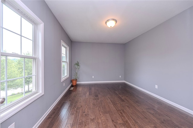 1507 Lombard Cir, South Strabane, PA 15301 - photo 5