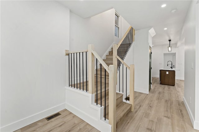 7211 Whipple St, Swissvale, PA 15218 - photo 3