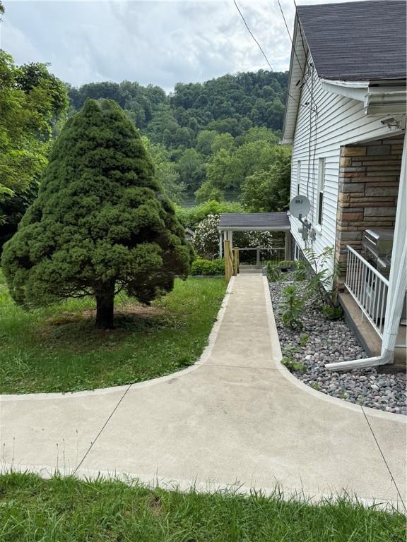 527 Palmer Rd, German Twp, PA 15410 - photo 2