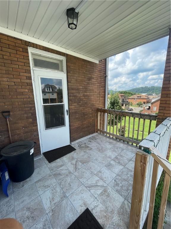 819 Kerr St, Ambridge, PA 15003 - photo 11