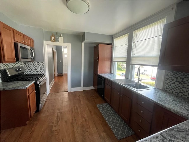 819 Kerr St, Ambridge, PA 15003 - photo 24