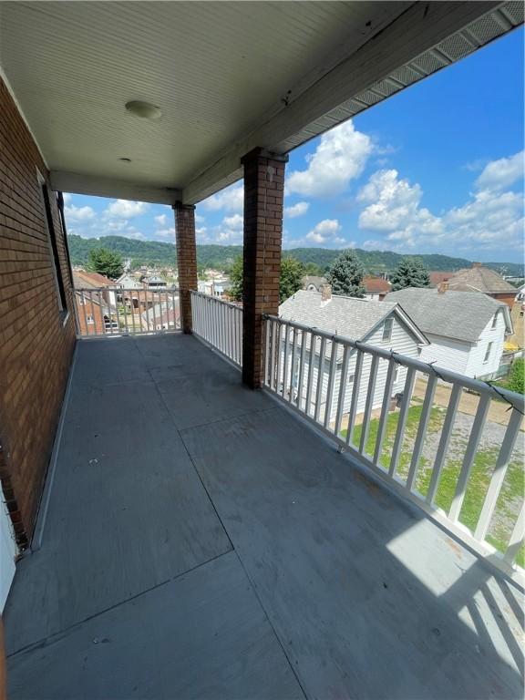 819 Kerr St, Ambridge, PA 15003 - photo 29