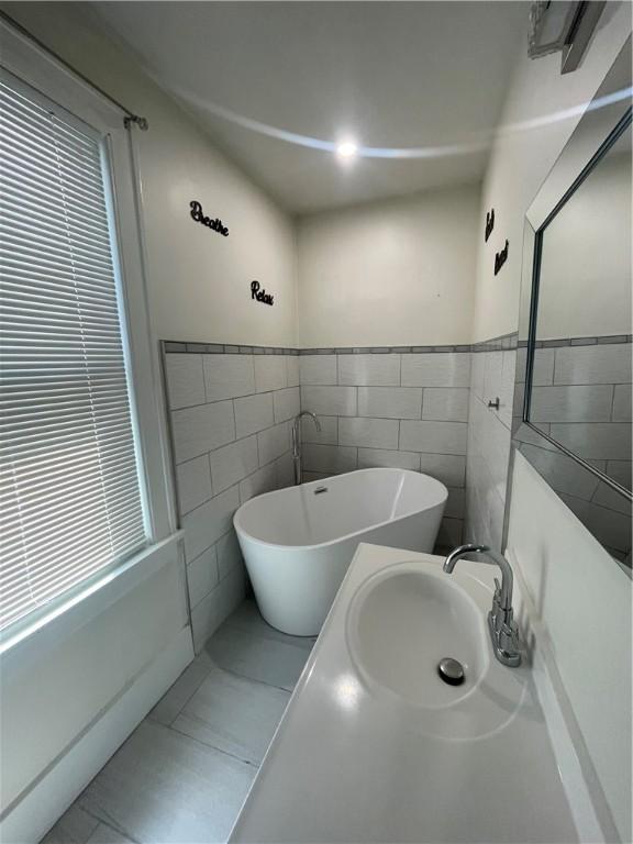 819 Kerr St, Ambridge, PA 15003 - photo 32