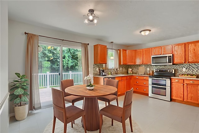205 Grace Manor Dr, Robinson Twp, PA 15108 - photo 4