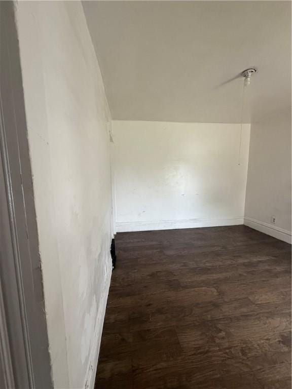 379 Prospect St, Sharon, PA 16146 - photo 4