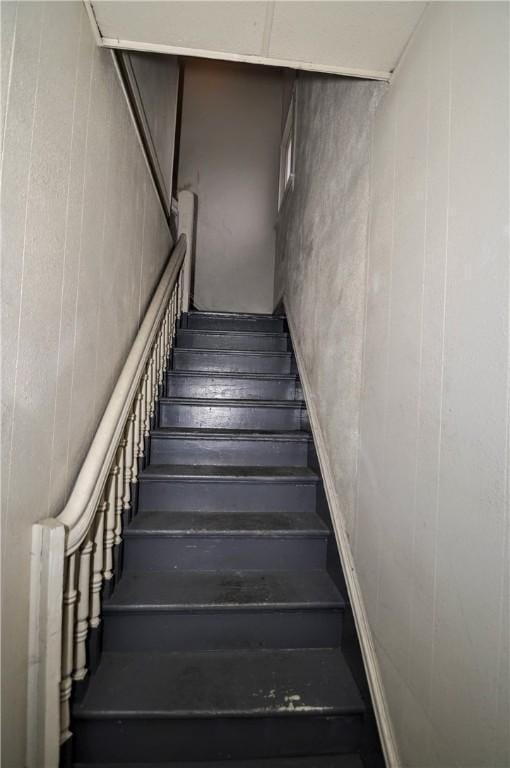 209 N 4th St, Youngwood, PA 15697 - photo 8