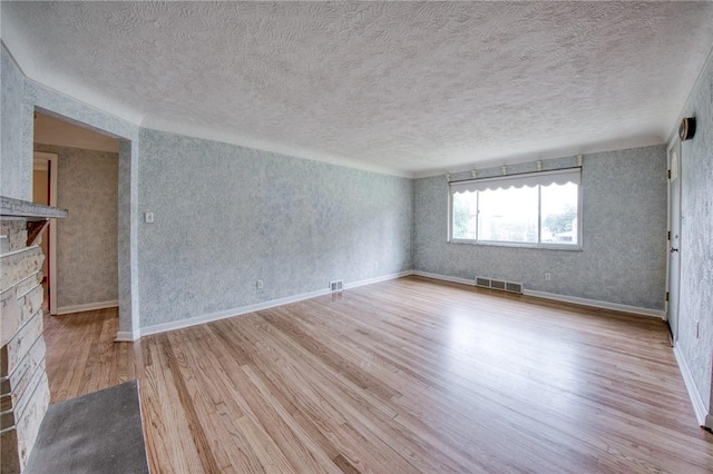 1193 Clover Circle Ct, Baldwin Boro, PA 15227 - photo 5