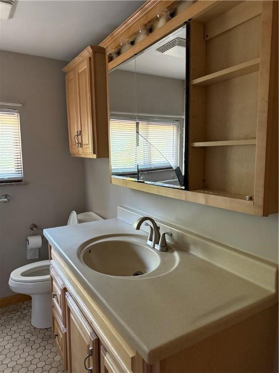 1835 Orchid Pl, Lincoln Place, PA 15207 - photo 12