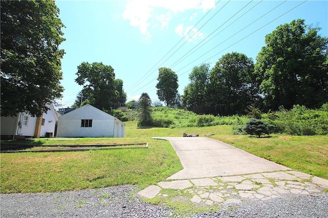 1140 Maple St, Moon/Crescent Twp, PA 15108 - photo 3