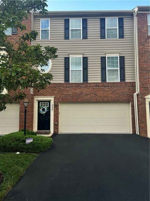 2002 Black Bear Way, Collier Twp, PA 15017 - photo 1