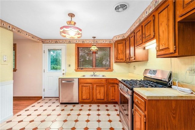 3947 Farmview Dr, Hampton, PA 15116 - photo 14