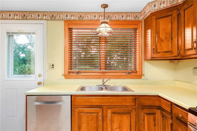 3947 Farmview Dr, Hampton, PA 15116 - photo 17