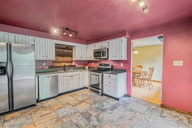 1980 Clawson Ave, Hempfield Twp, PA 15601 - photo 8