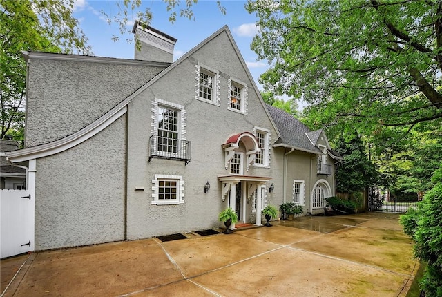 6699 Kinsman Rd, Squirrel Hill, PA 15217 - photo 1