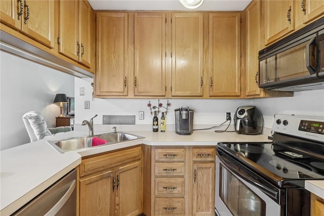 719 E Hillcrest Ave, New Castle, PA 16105 - photo 8