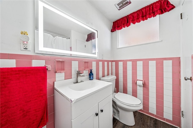 147 Victoria Dr, White Oak, PA 15131 - photo 13
