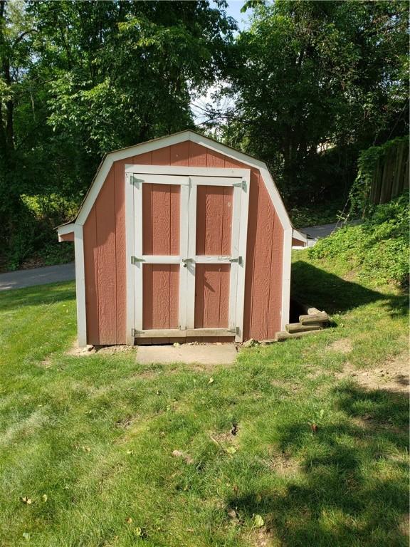 1111 Ridge Rd, Harmony Twp, PA 15003 - photo 45