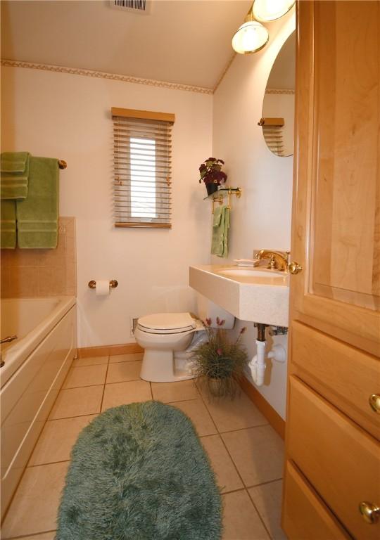 1344 Sylvandell Dr, Mt Lebanon, PA 15243 - photo 21