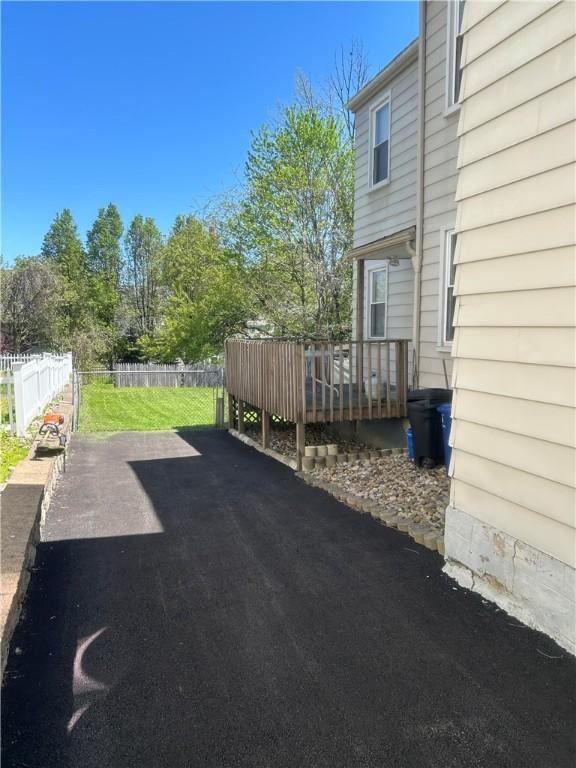 311 Sweetbriar St, Mt Washington, PA 15211 - photo 24