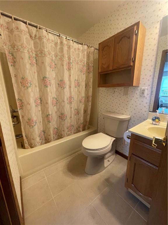 509 Clubhouse Dr, South Strabane, PA 15301 - photo 8