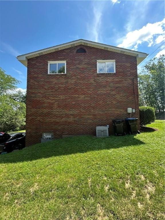 573 Cumberland Rd, Mccandless, PA 15237 - photo 2