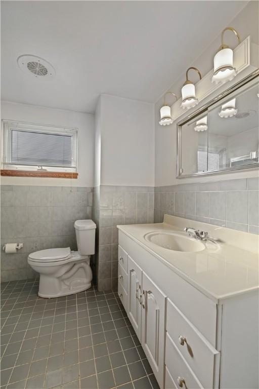 1027 Glass Run Rd, Baldwin Boro, PA 15236 - photo 11