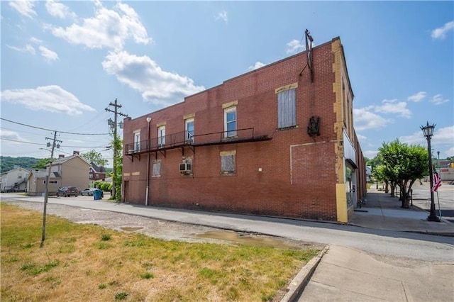 242 Wood St, California, PA 15419 - photo 2