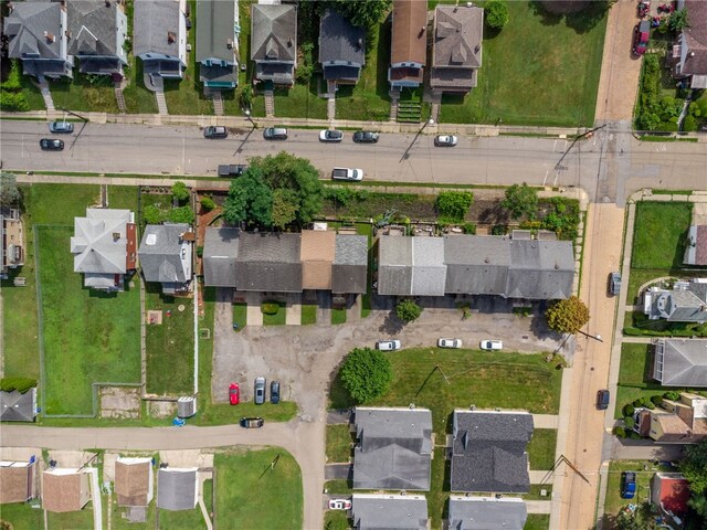 7 Mckinley Sq, Coraopolis, PA 15108 - photo 25