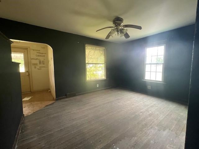 414 Hoon Ave, Farrell, PA 16121 - photo 5