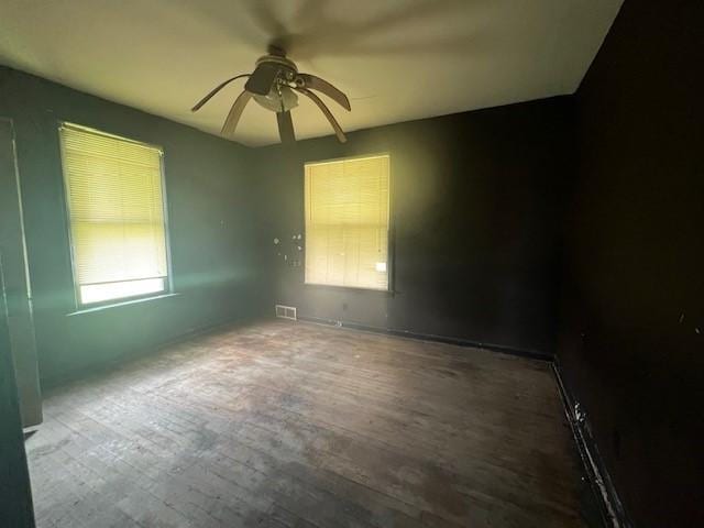 414 Hoon Ave, Farrell, PA 16121 - photo 6