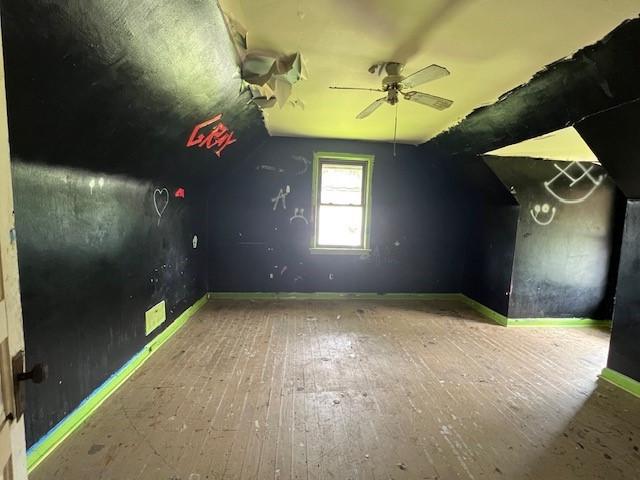 414 Hoon Ave, Farrell, PA 16121 - photo 9